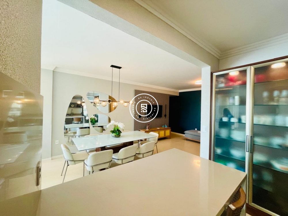 Apartamento Lateral Mar 04 quartos, Meia Praia