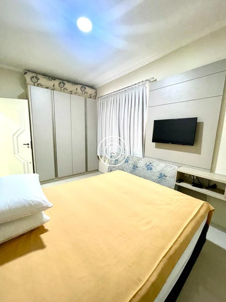 Apartamento Quadra mar 03 quartos, Meia Praia