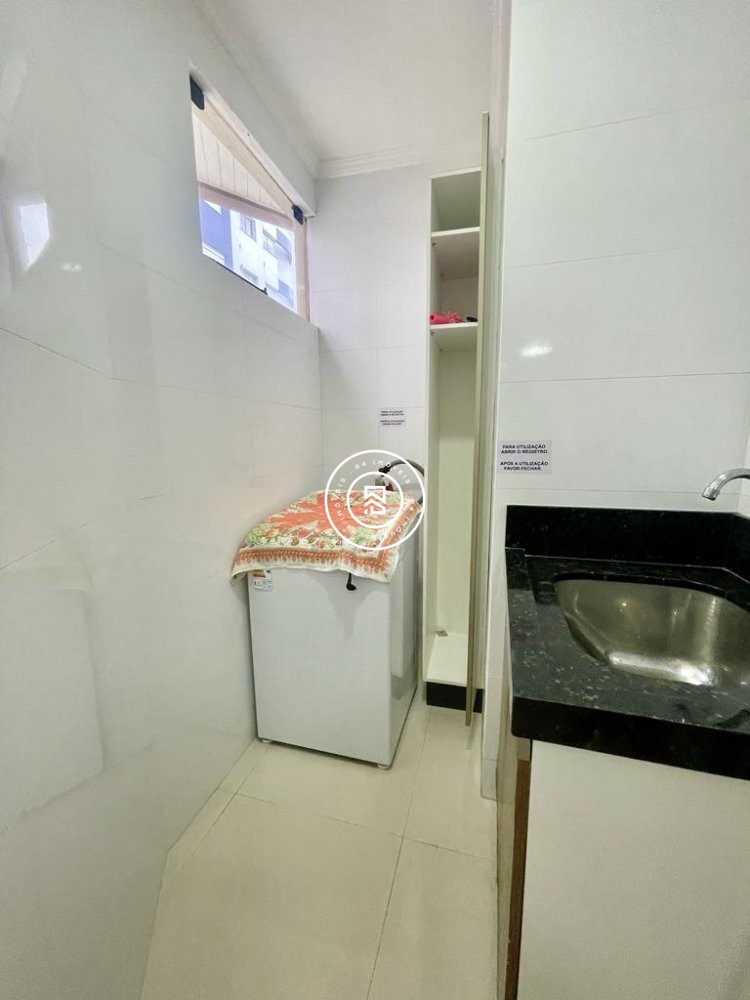 Apartamento Quadra mar 03 quartos, Meia Praia