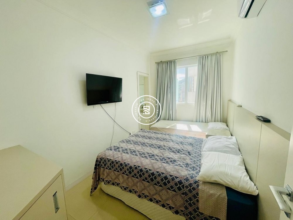 Apartamento Quadra mar 04 Suites, Meia Praia