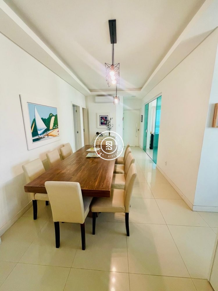 Apartamento Quadra mar 04 Suites, Meia Praia