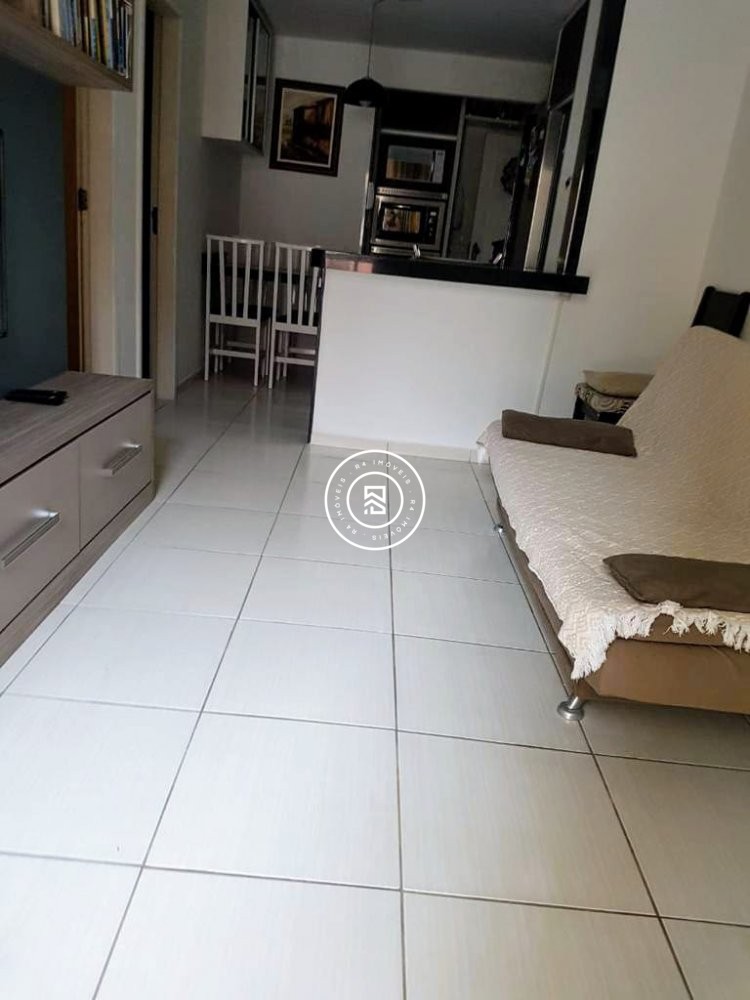 Apartamento Quadra mar 02 quartos, Meia Praia