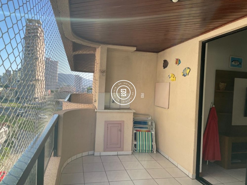 Apartamento com vista mar, 03 quartos em Meia Prai