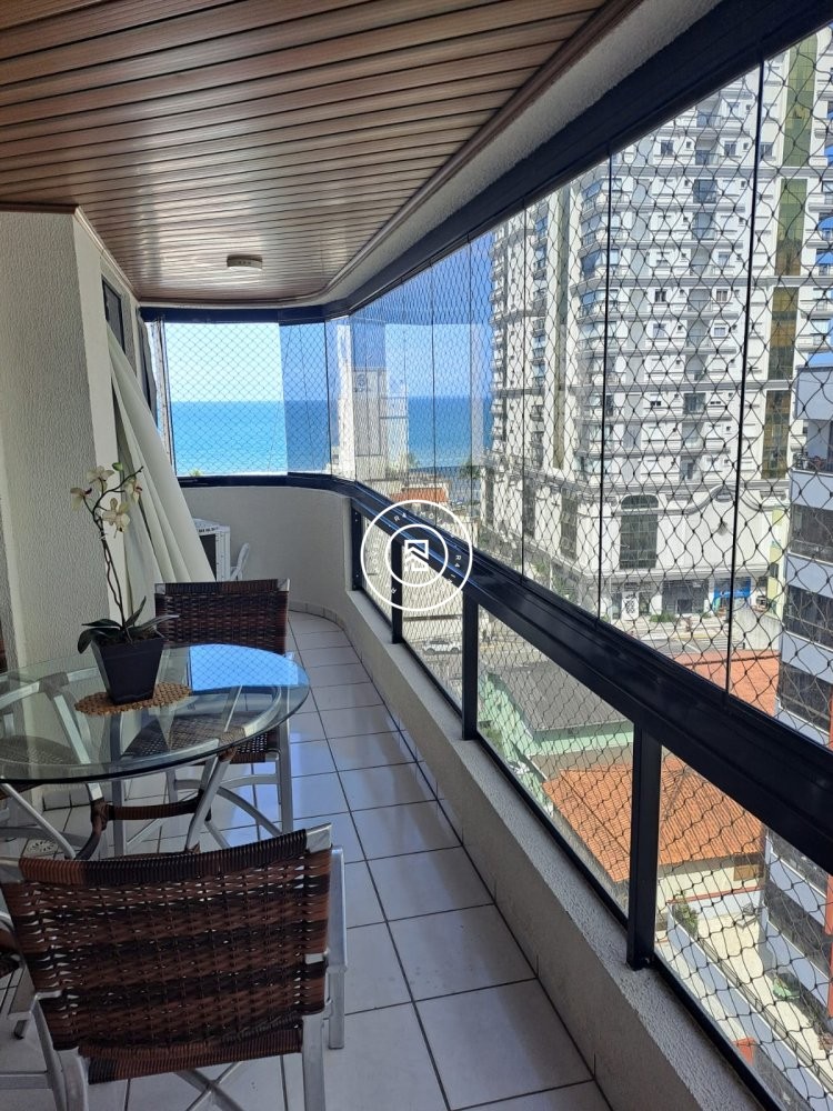 Apartamento com vista mar, 03 quartos, Meia Praia