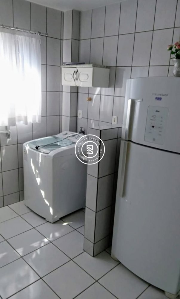 Apartamento com vista mar, 03 quartos, Meia Praia