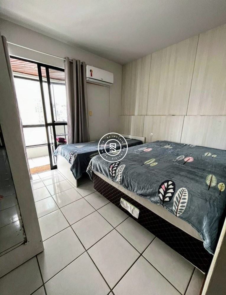 Apartamento com vista mar, 03 quartos em Meia Prai