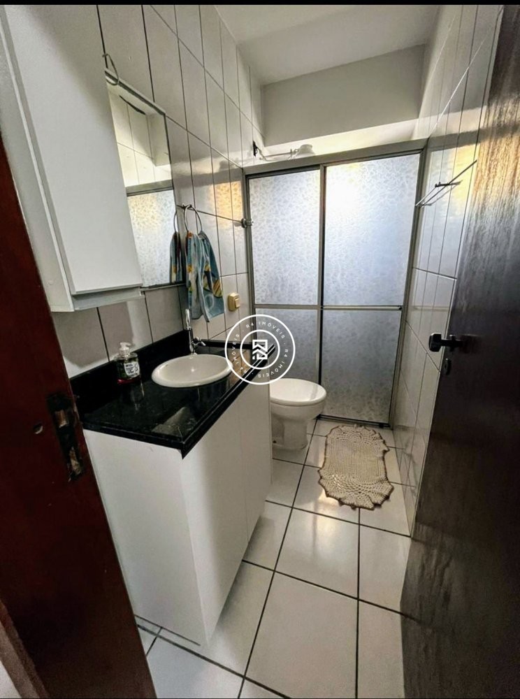 Apartamento com vista mar, 03 quartos em Meia Prai