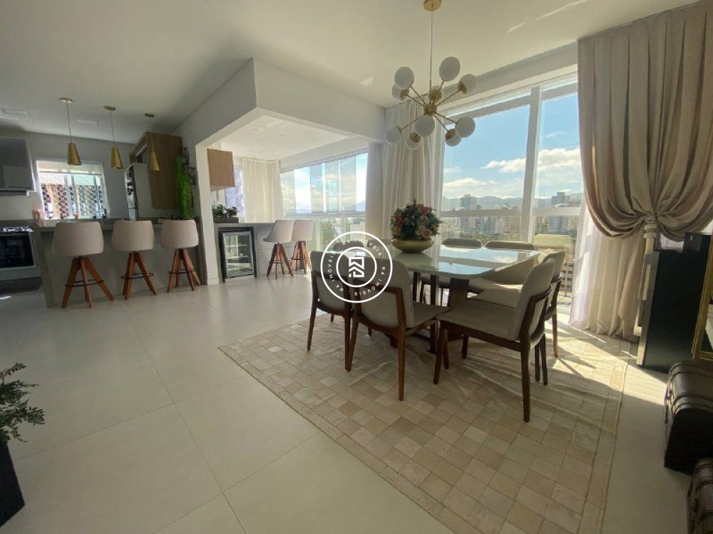 Apartamento Quadra mar 03 Sutes, Meia Praia