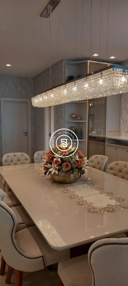 Apartamento Frente Mar, 02 sutes, Meia Praia