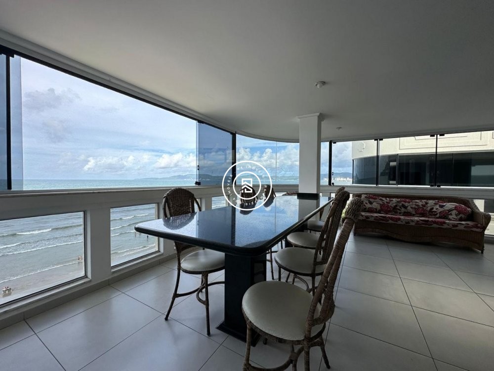 Cobertura Duplex Frente mar, 05 quartos, Meia Prai