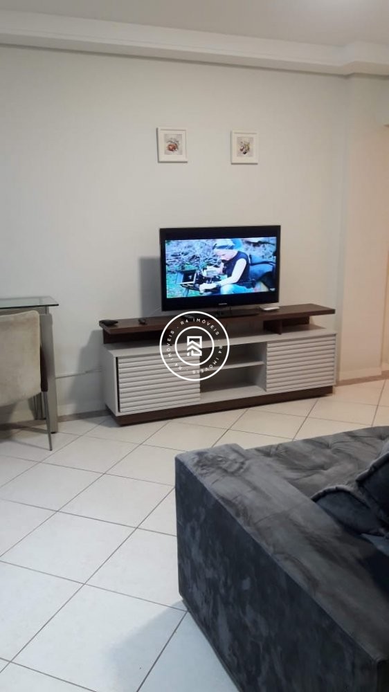 Apartamento ao lado Russi Russi, 03 quartos Meia P