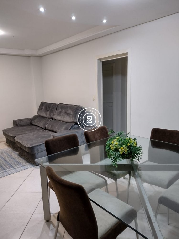 Apartamento ao lado Russi Russi, 03 quartos Meia P