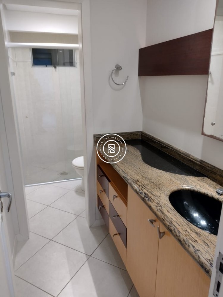 Apartamento ao lado Russi Russi, 03 quartos Meia P