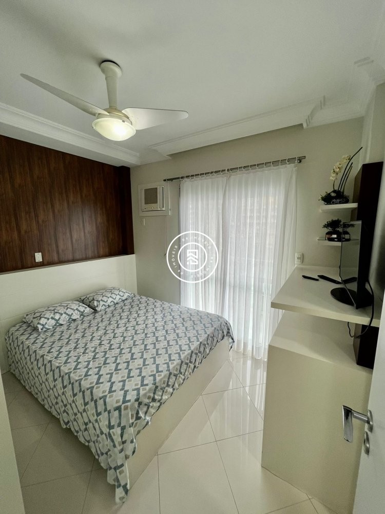 Apartamento Frente Mar 04 suites, Meia Praia