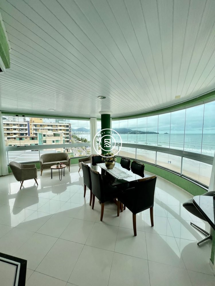 Apartamento Frente Mar 04 suites, Meia Praia