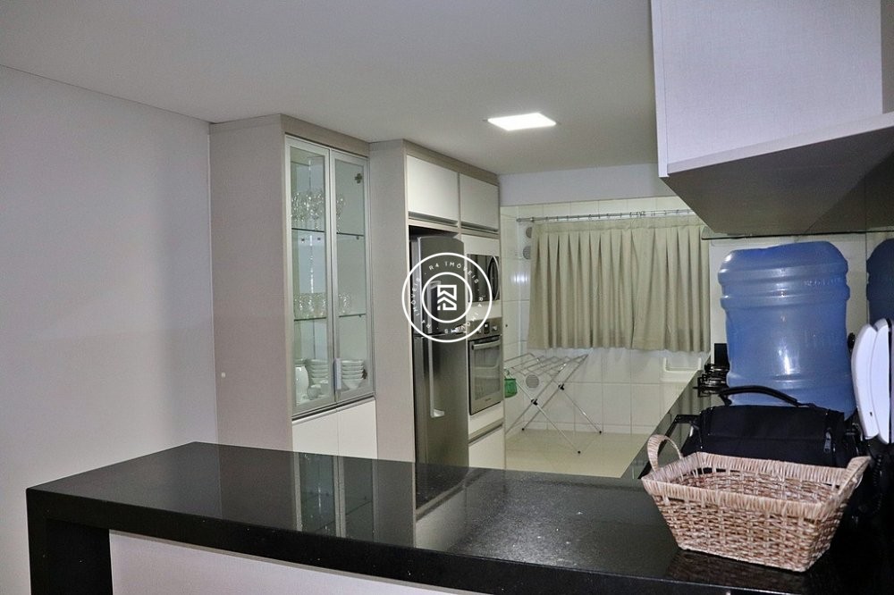 Apartamento Frente mar, 04 quartos, Centro