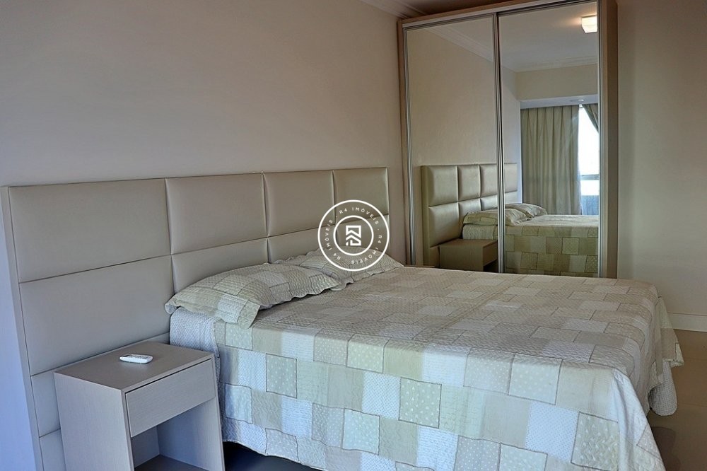 Apartamento Frente mar, 04 quartos, Centro