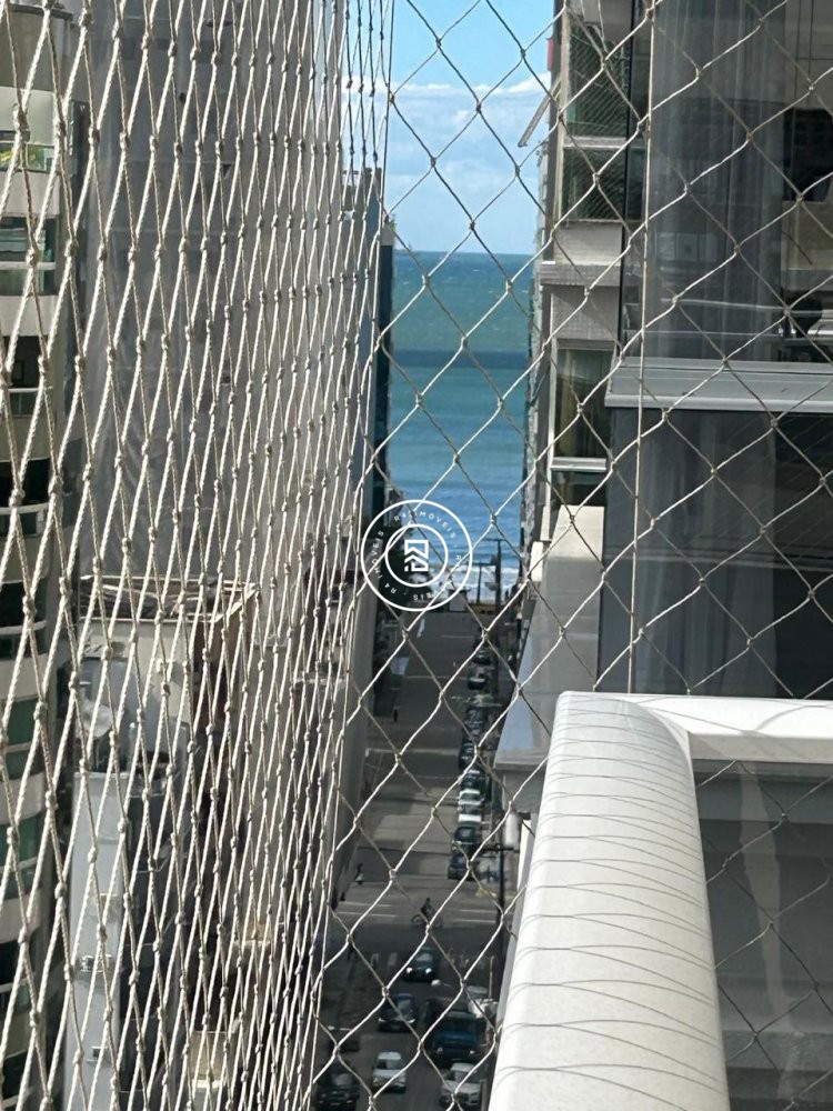 Apartamento mobiliado na Meia Praia