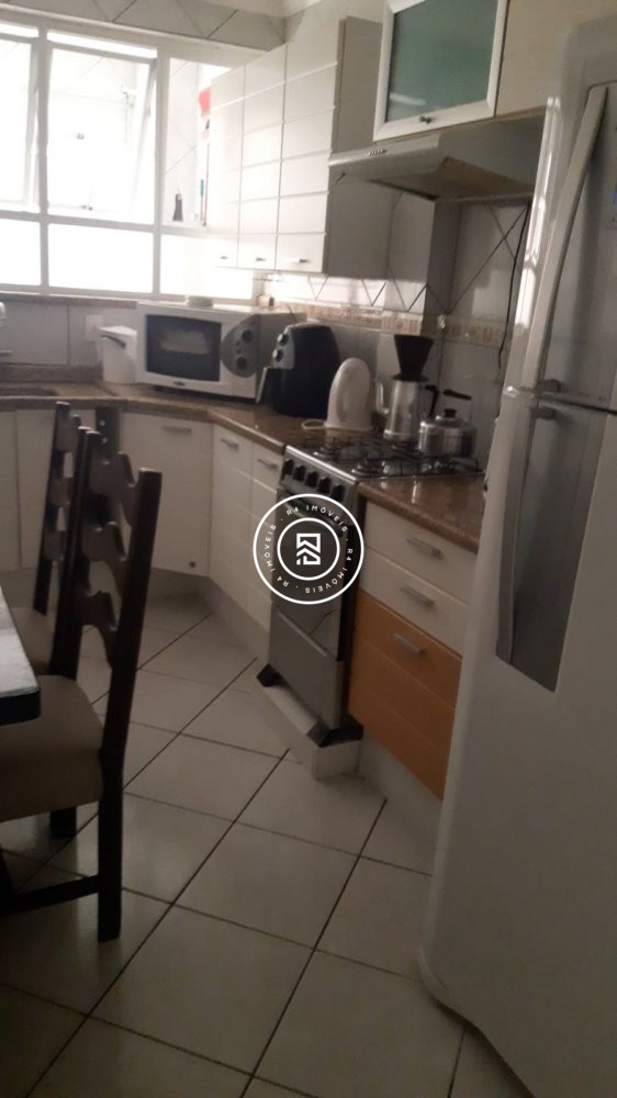 Apartamento Quadra Mar, 02 quartos, Meia Praia