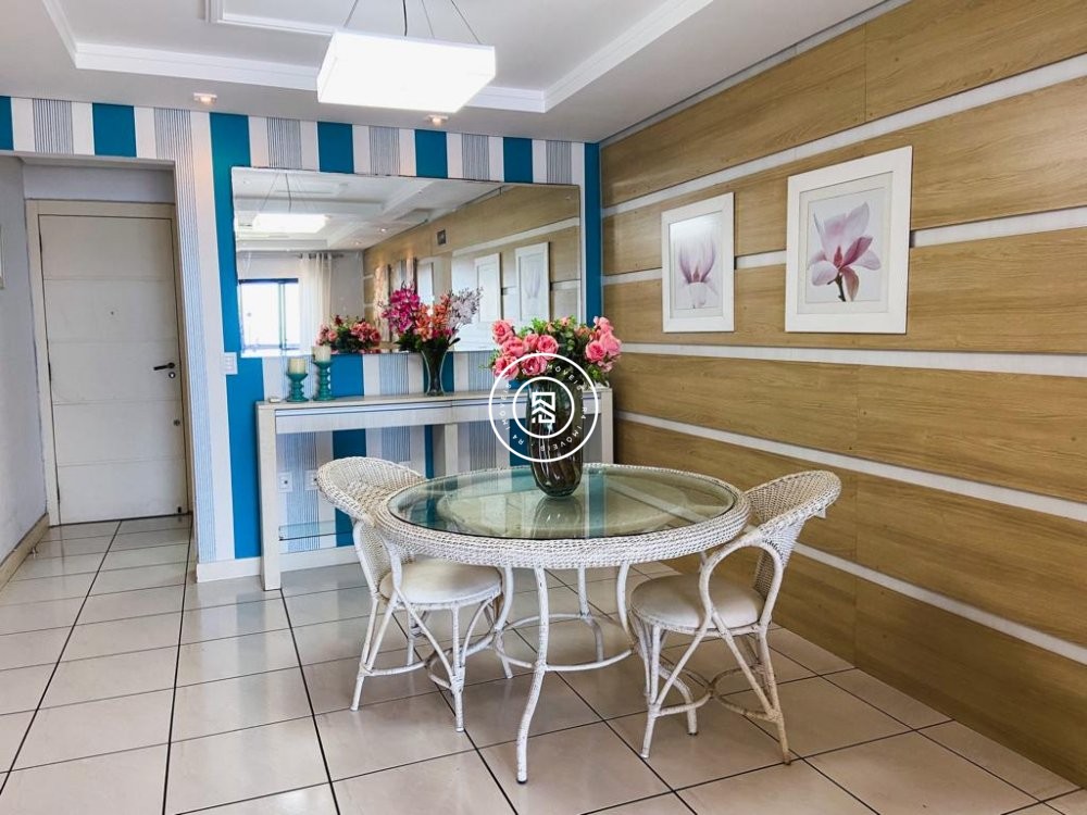 Apartamento Frente Mar, 03 quartos, 02 vagas, Meia