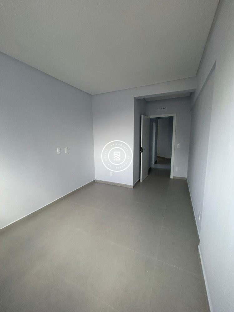 Apartamento novo no Perequ