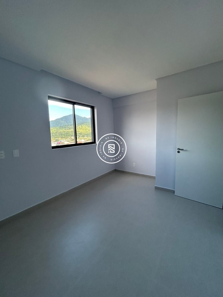 Apartamento novo no Perequ