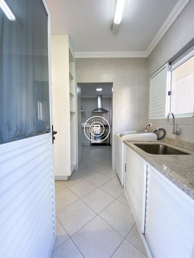 Apartamento Quadra Mar, 04 quartos, 03 vagas, Meia