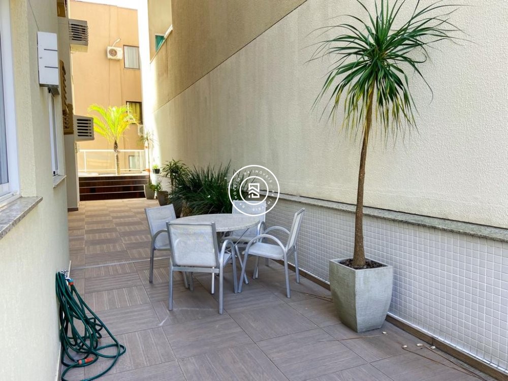 Apartamento Quadra Mar, 04 quartos, 03 vagas, Meia