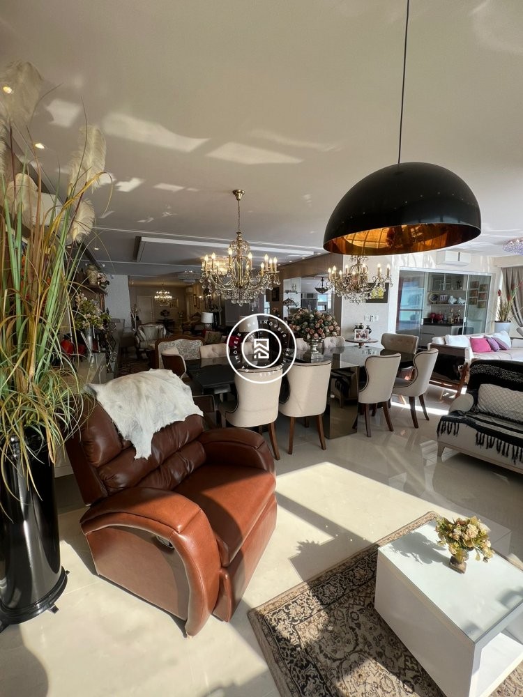 Apartamento Frente Mar, 05 Suites, 03 vagas, Meia 