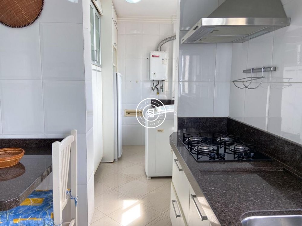 Apartamento Frente Mar 04 quartos, 03 Vagas, Meia 