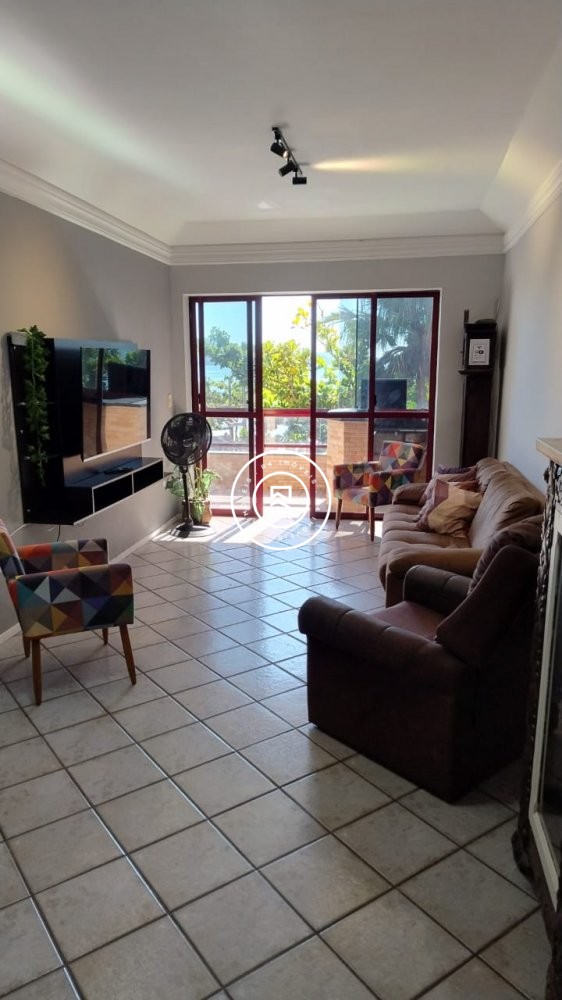 Apartamento frente-mar, excelente para temporada