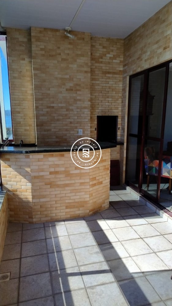 Apartamento frente-mar, excelente para temporada