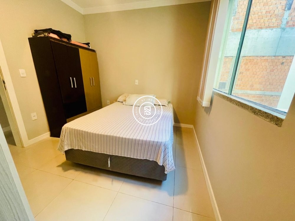 Apartamento quadra mar, 02 suites, 02 vagas, Meia 