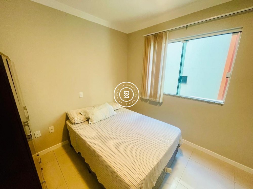 Apartamento quadra mar, 02 suites, 02 vagas, Meia 