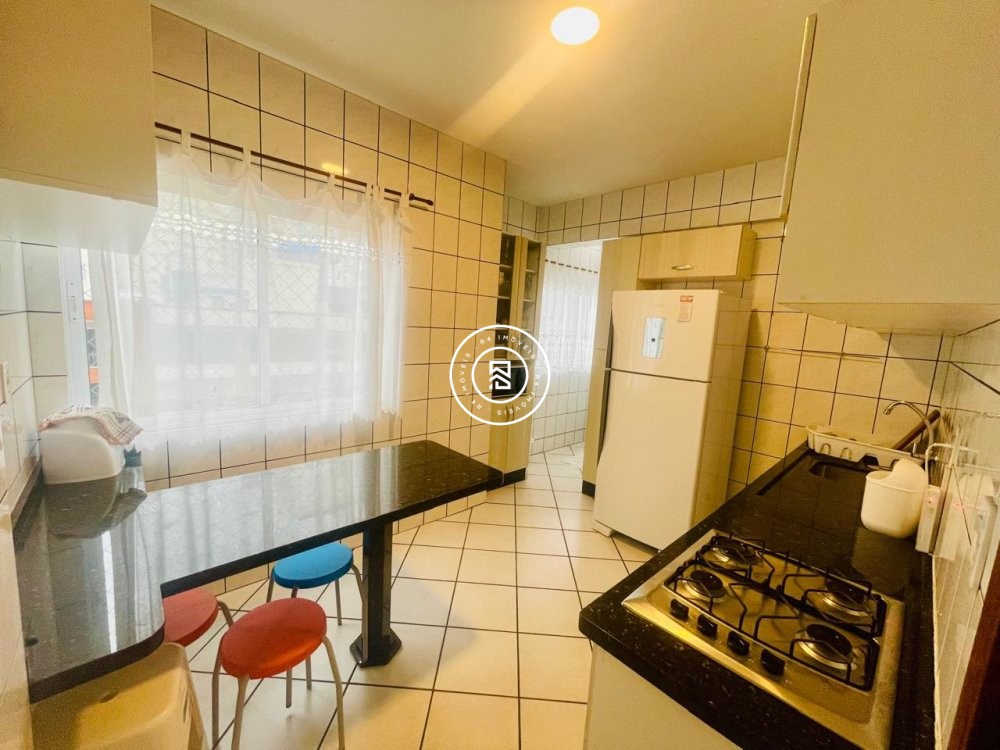 Apartamento Lateral mar, 03 quartos, 01 vaga