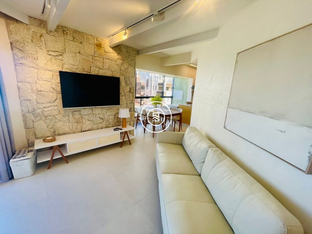 Cobertura Lateral Mar, 03 quartos, 01 vaga, Meia P