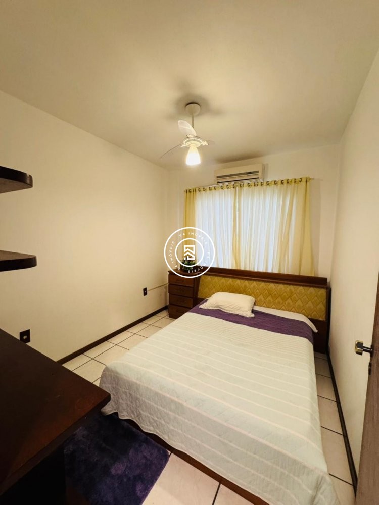 Apartamento 02 quartos em Meia praia, 01 vaga