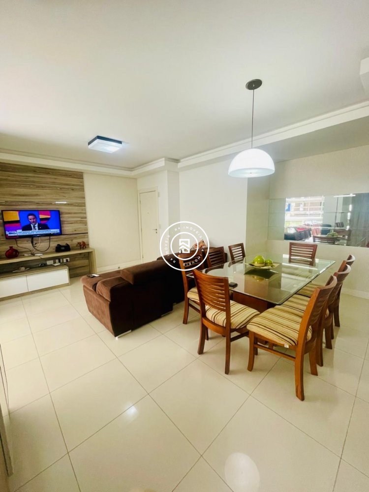 Apartamento 03 Suites, 02 vagas, Meia Praia