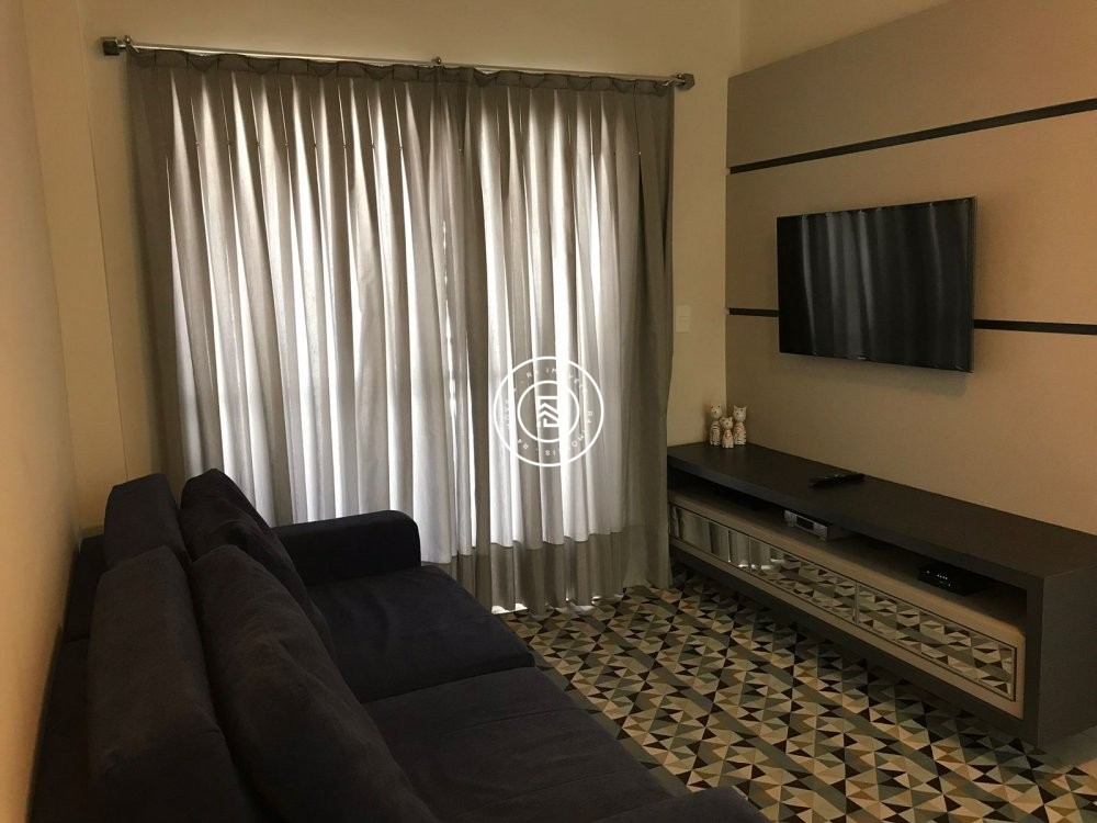 Apartamento em Meia Praia, 02 quartos, 01 vaga