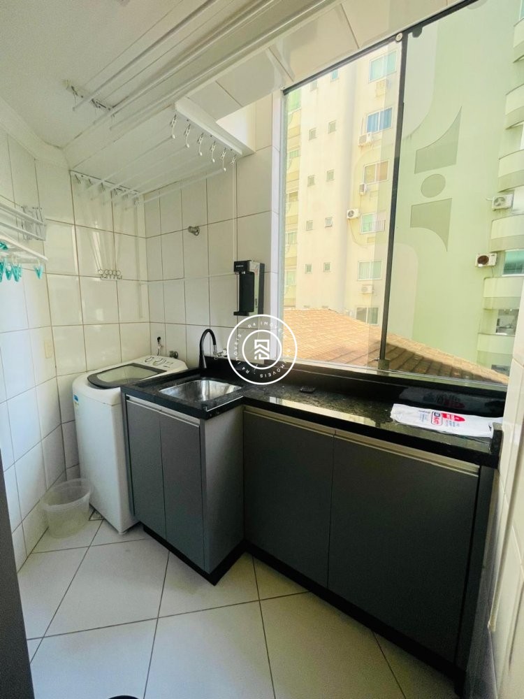 Apartamento Rua em Frente Shopping Russi Russi, 03