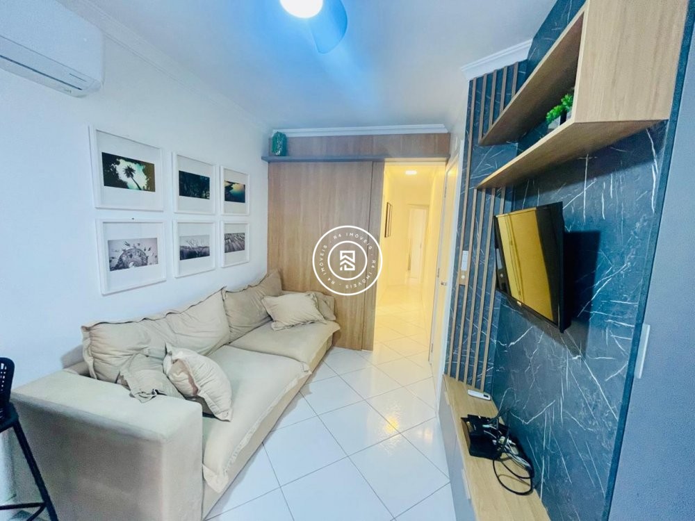 Apartamento Rua em Frente Shopping Russi Russi, 03