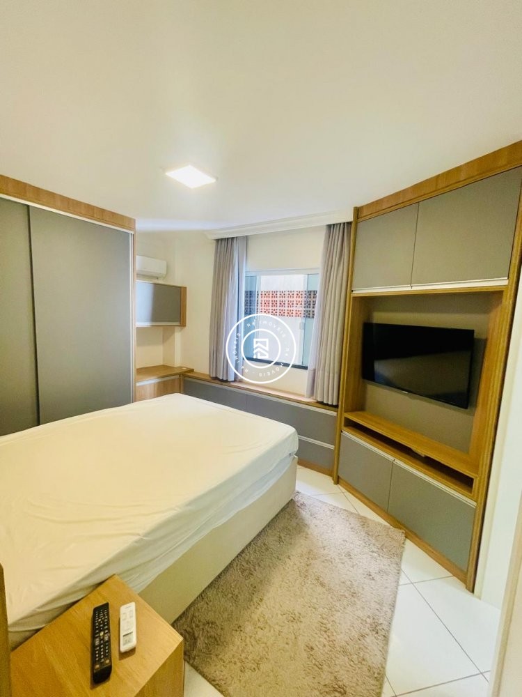 Apartamento Rua em Frente Shopping Russi Russi, 03