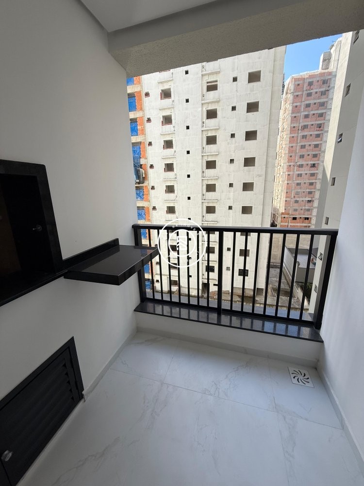Apartamento com excelente localizao no Morretes