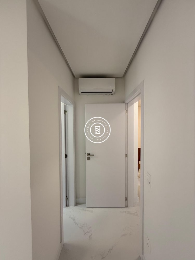 Apartamento com excelente localizao no Morretes