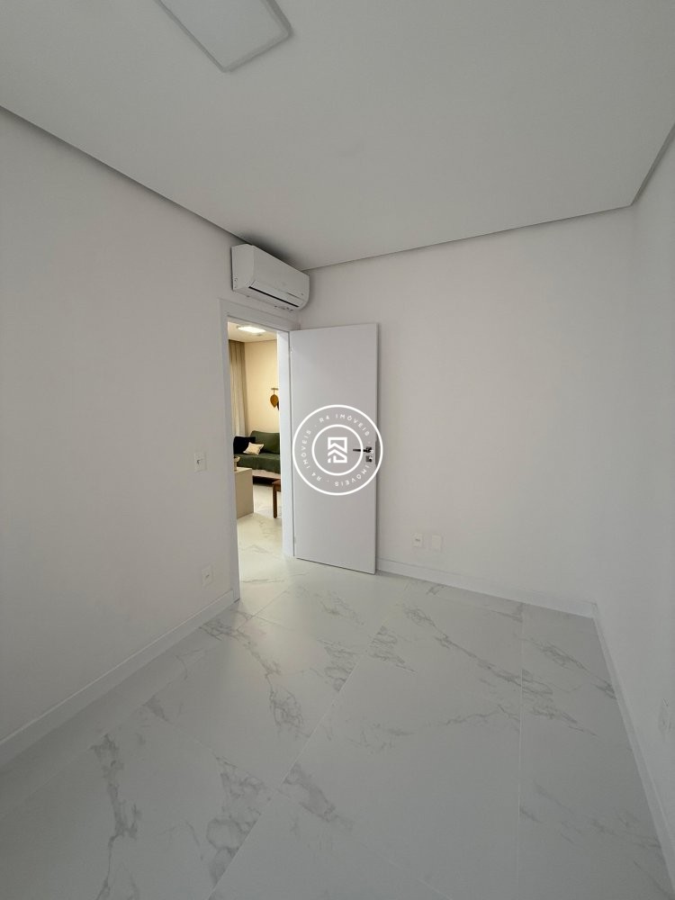 Apartamento com excelente localizao no Morretes