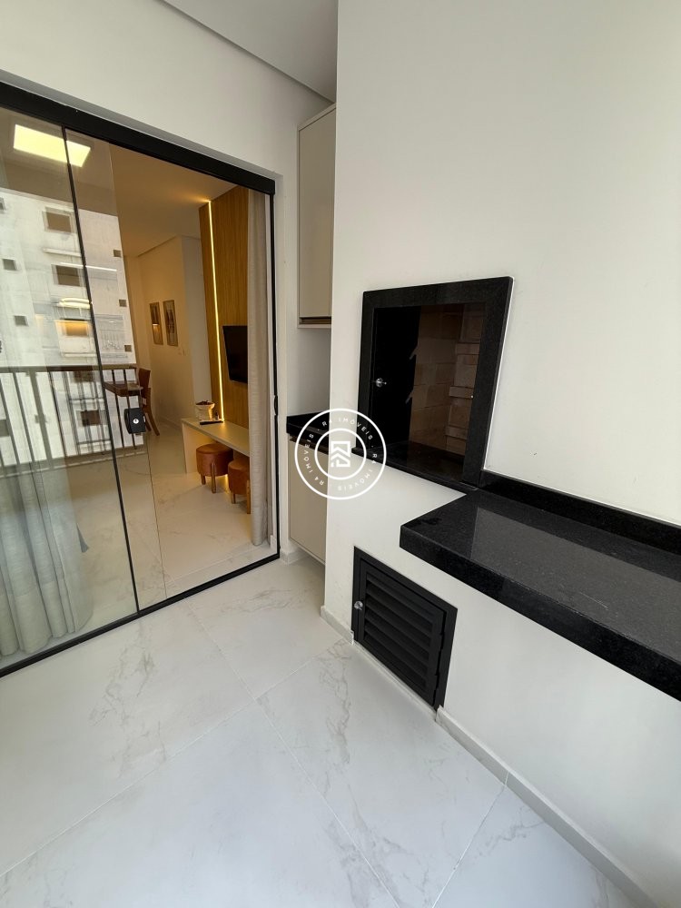 Apartamento com excelente localizao no Morretes