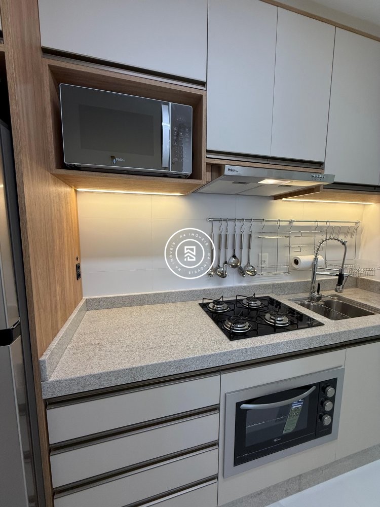 Apartamento com excelente localizao no Morretes