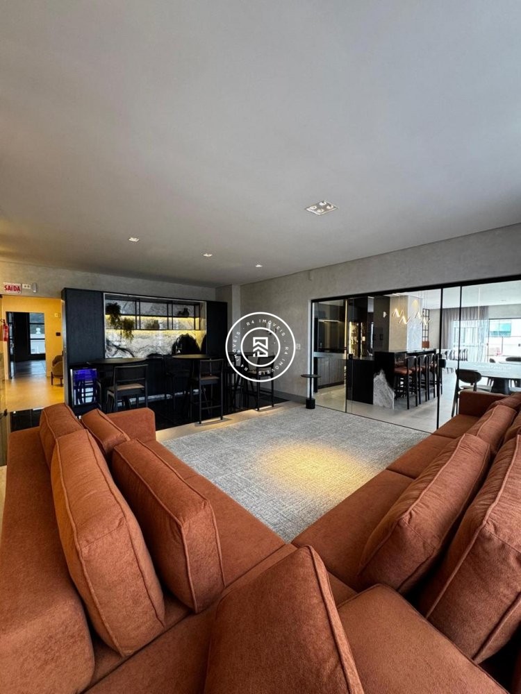 Apartamento com excelente localizao no Morretes