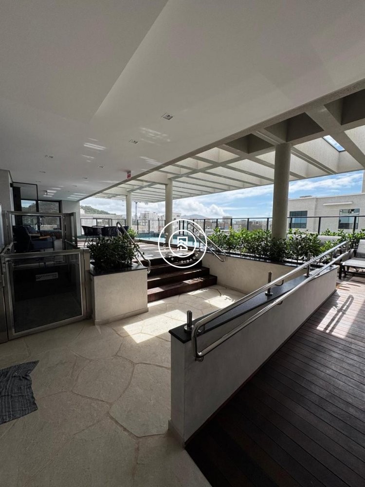 Apartamento com excelente localizao no Morretes