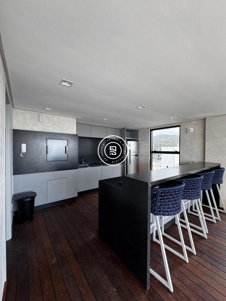 Apartamento com excelente localizao no Morretes